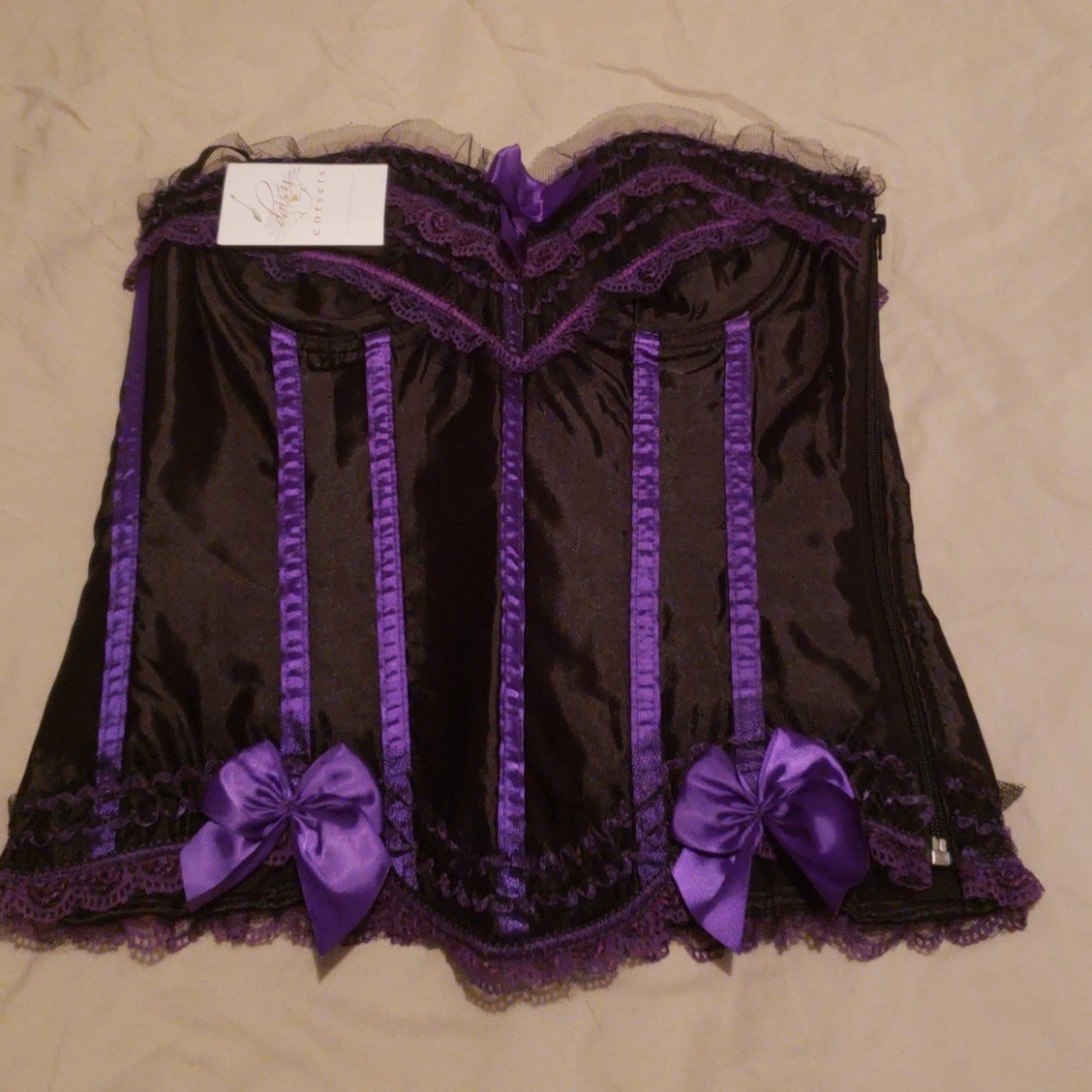 Daisy corset